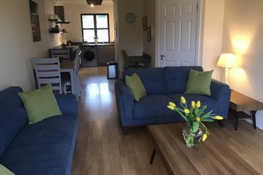 Waterfront Apartment Completely Refurbished ويستبورت المظهر الخارجي الصورة
